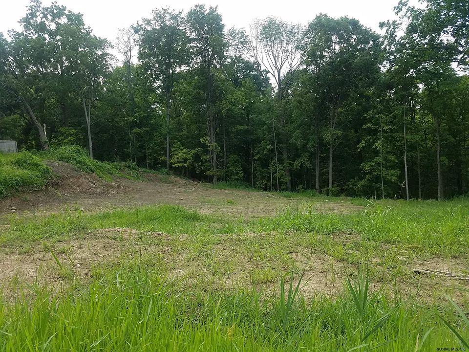 1st image of 7 Goodrich Ave