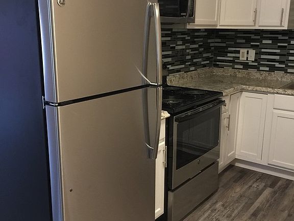 3rd image of 1421 Grand Ave APT 121