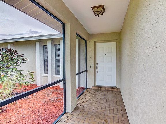 4th image of 4317 SW 1st Ave