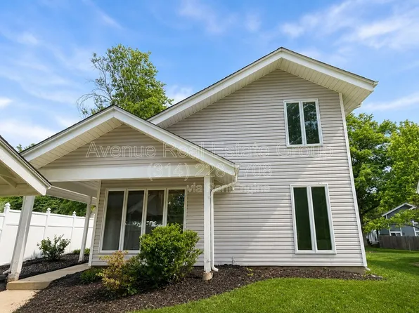 411 Down Hill Dr, Ballwin, MO 63021