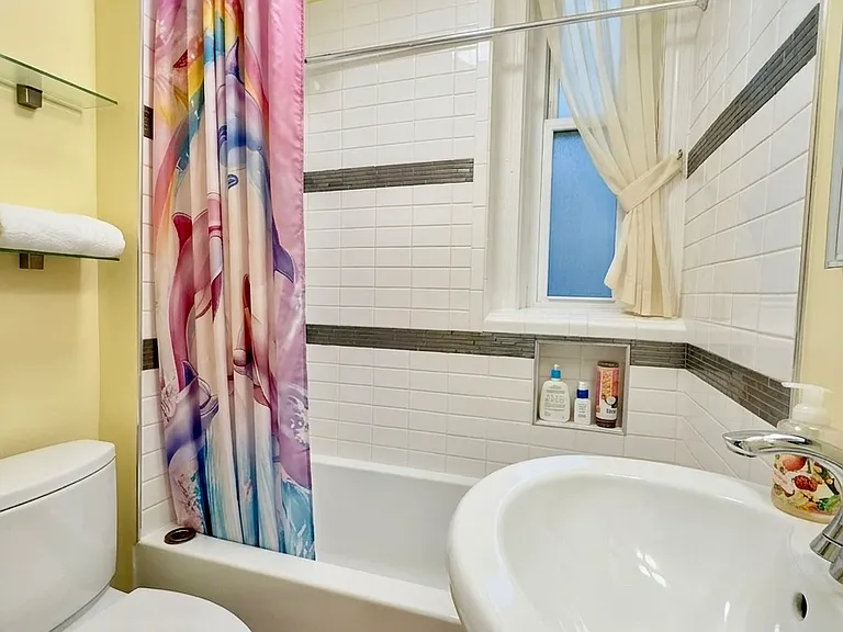 2133 N Sheffield Ave #1B — Photo 7