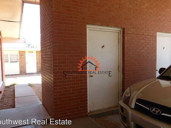 2nd image of 1209 Cameo St
