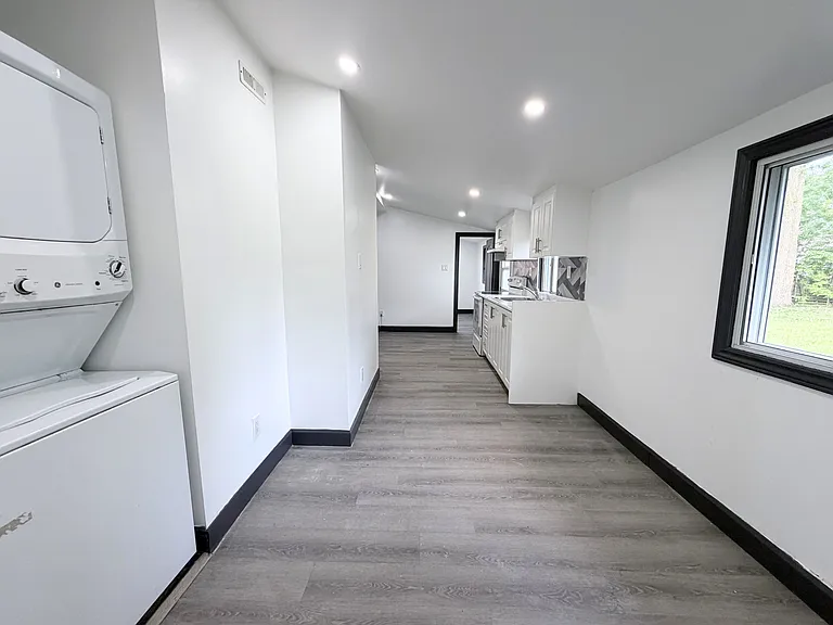 85 Mary St #2 — Photo 4