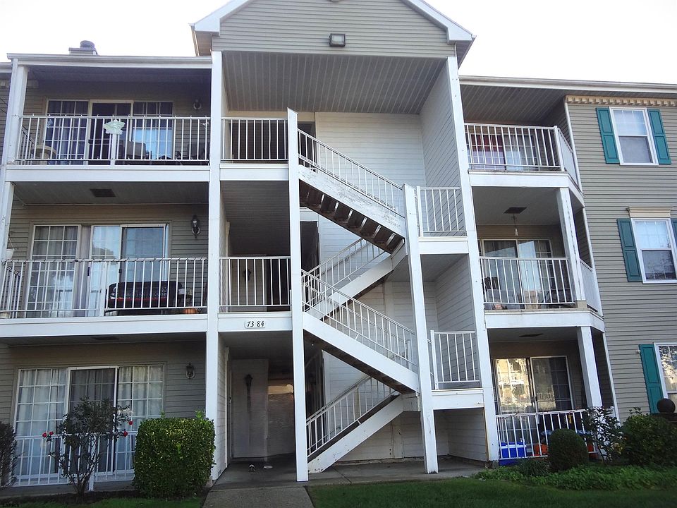 1st image of 76 Iroquois Dr #76