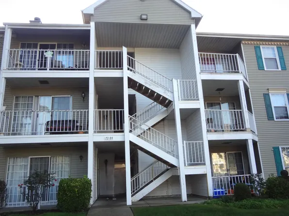 76 Iroquois Dr #76, Absecon, NJ 08205