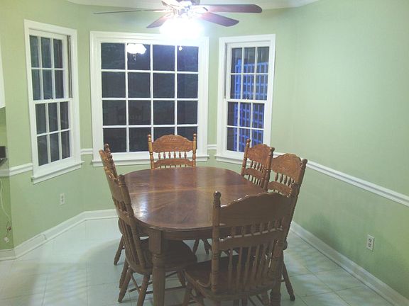 Kitchen eat in area