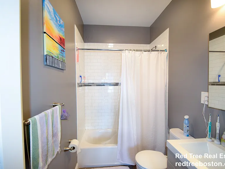 85 Surrey St #2 — Photo 14