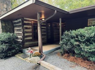 15 Crackerjack Ln, Whittier, NC 28789