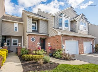 38 Meeker Ct #C0051, Roseland, NJ 07068
