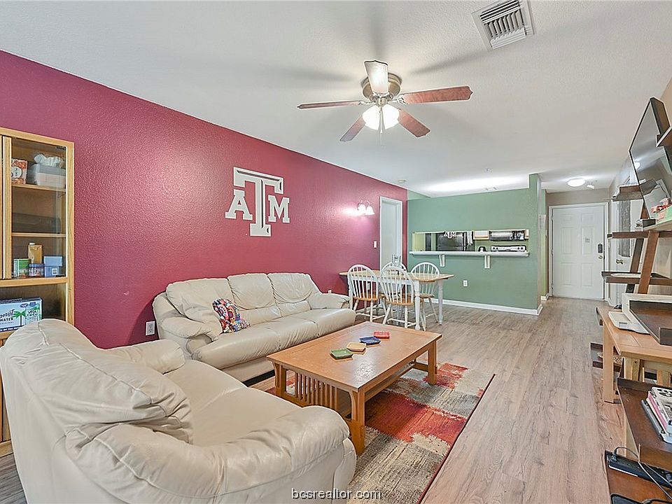 1st image of 529 Parkway #202