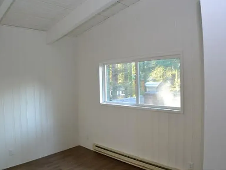 195 Elliott Way — Photo 7