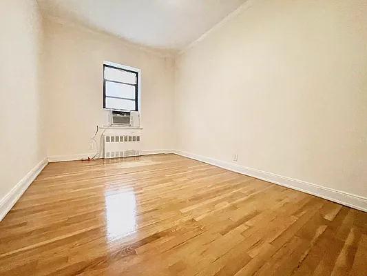 Rented by City Connections Realty | media 11