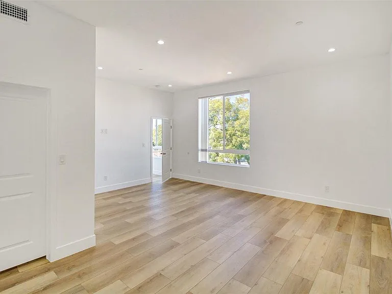 3016 West Blvd — Photo 9