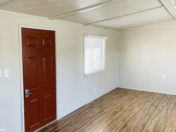 3rd image of 818 Ponderosa Ln #3