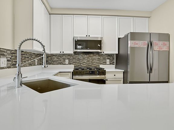 4th image of 2492 Quick St APT 103