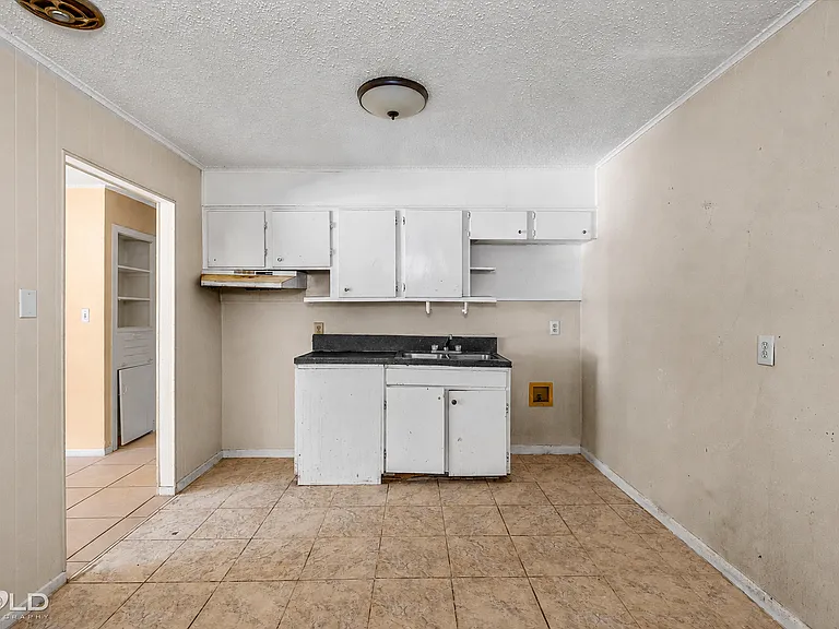 3051 Amherst St — Photo 21