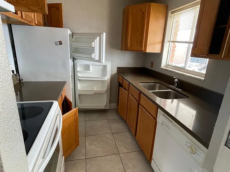 797 W Lancaster Rd #F75 — Photo 6