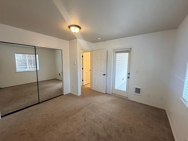 4713 SE Ina Ave — Photo 14