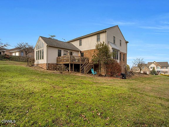 5th image of 676 Villa Vista Ave