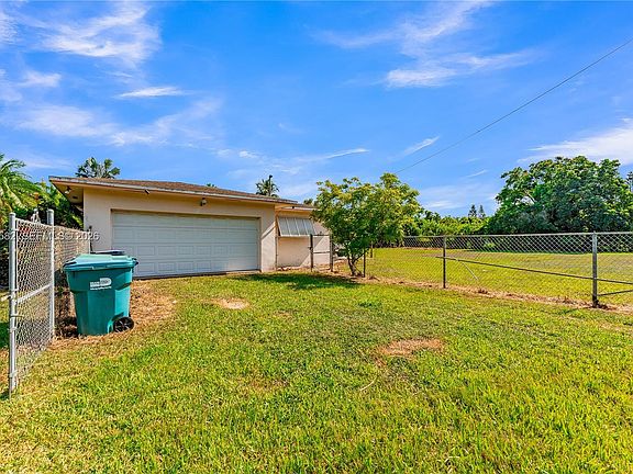 4th image of 22775 SW 182nd Ave