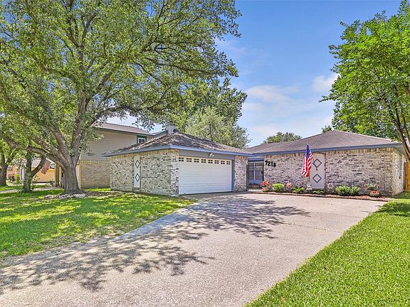 4th image of 7218 Thicket Trail Dr