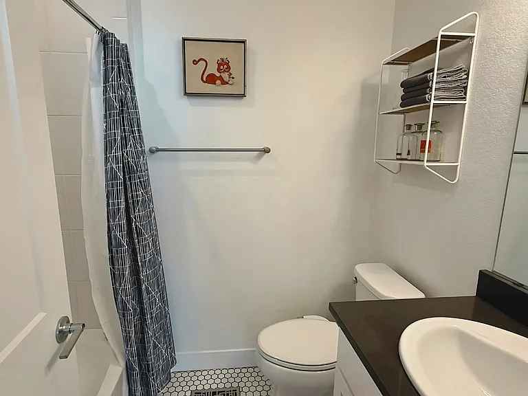 928 Navajo St — Photo 30