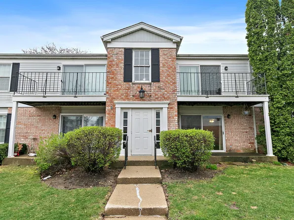 979 Golf Course Rd APT 2, Crystal Lake, IL 60014