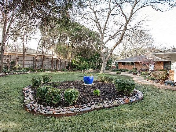 2nd image of 10436 Crestover Dr