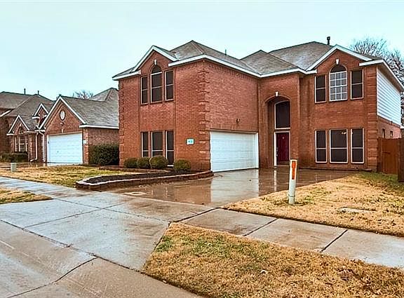 2nd image of 912 Wooded Creek Ln