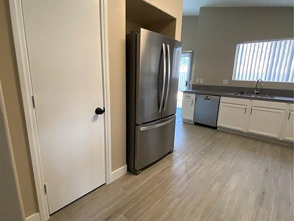 4th image of 10143 Turret Peak Ave