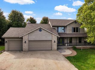 6707 Twin Lane Rd, Sun Prairie, WI 53590