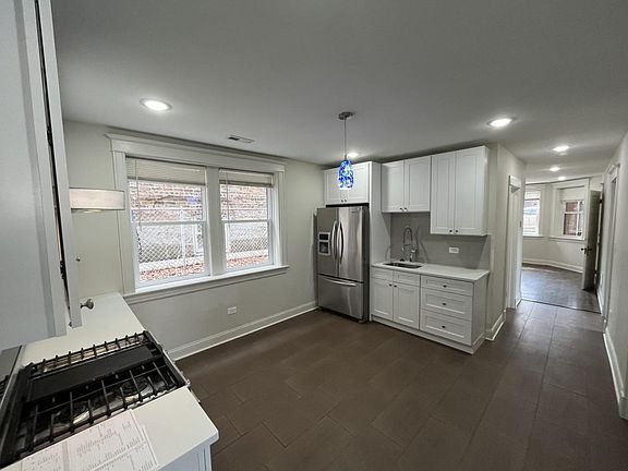 3rd image of 951 N Lawndale Ave #1N