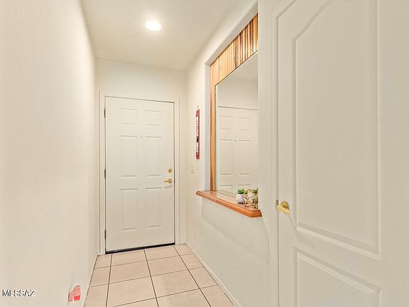 5th image of 937 W Calle Carasol