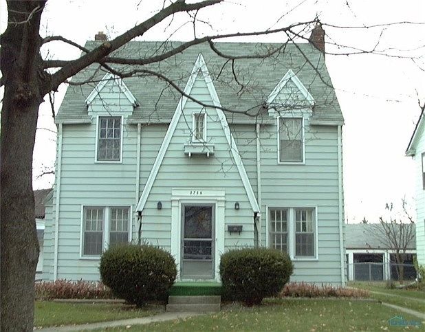 1st image of 2728 Winsted Dr