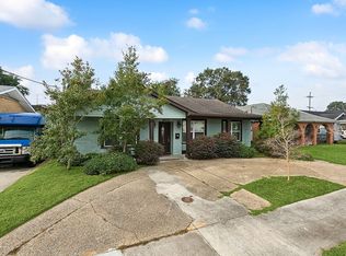 8614 Palm St, New Orleans, LA 70118