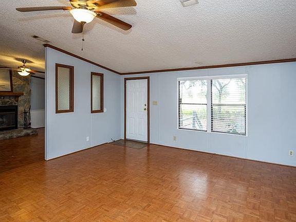 4th image of 9035 Hickory Walk