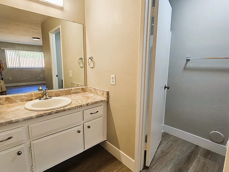 14172 Montecito Pl — Photo 11