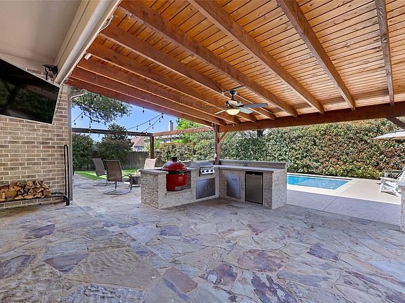 3rd image of 2709 Brindisi Way