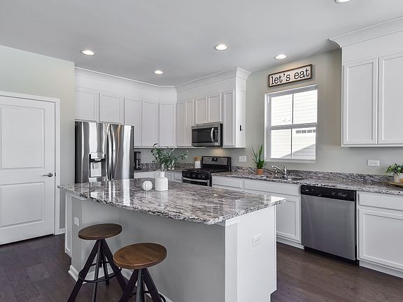 5th image of 144 Goldenrod Dr