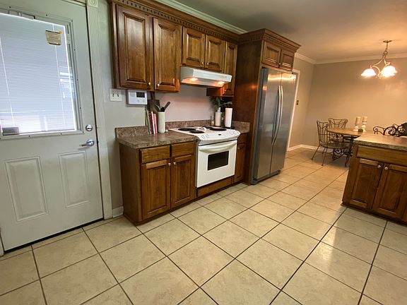 4th image of 123 Burkwall Dr
