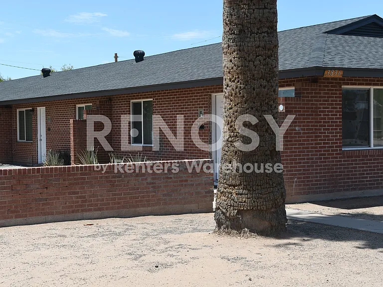 3836 N 15th Ave #7 — Photo 1