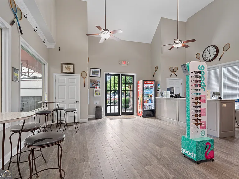2045 Kent Ct — Photo 92