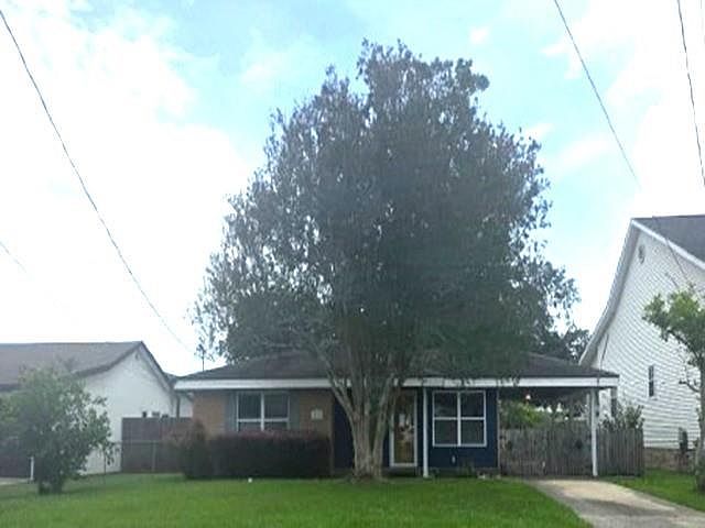 1st image of 936 Oak Ave