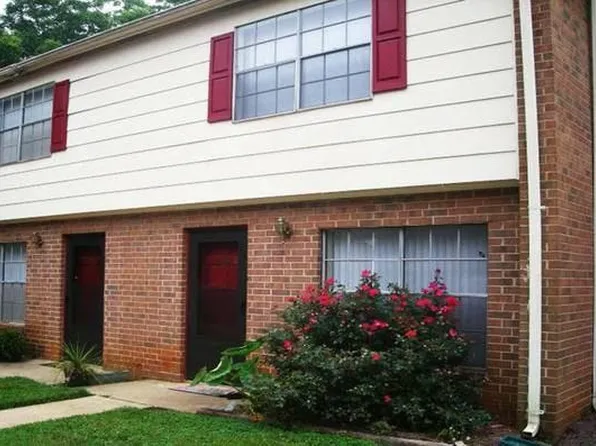 300 S Bost Ave APT 1, Newton, NC 28658