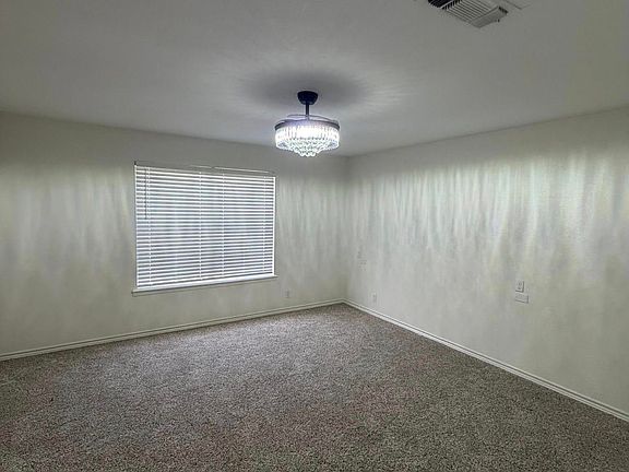 5th image of 20 Timber Ridge Dr