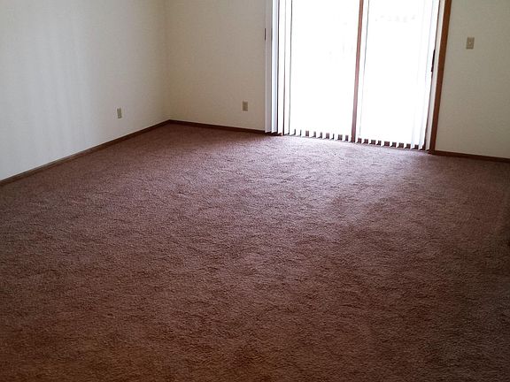 4th image of 1164 Lowell Dr APT 1