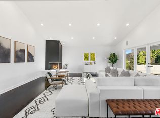 3378 Charleston Way, Los Angeles, CA 90068