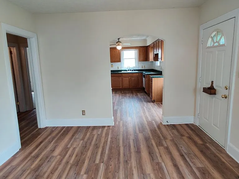 717 Floral Ave — Photo 9