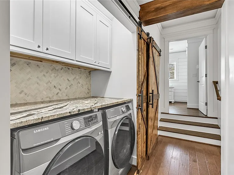 405 Playground Rd — Photo 22