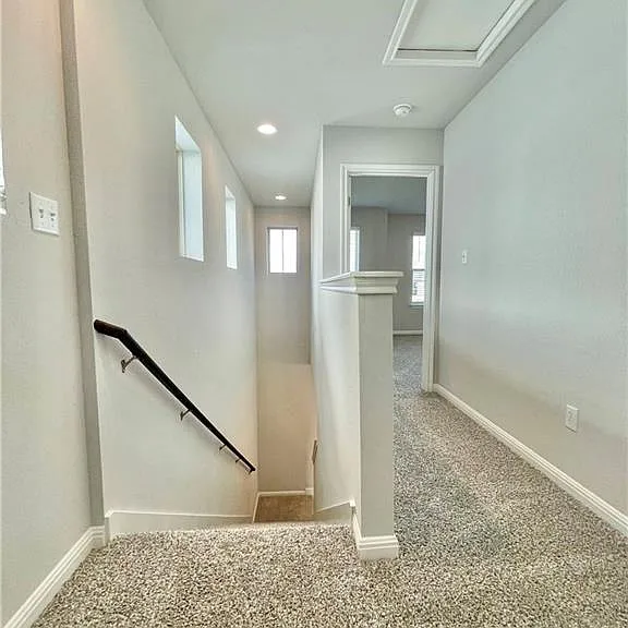 2040 Arendale Dr — Photo 2